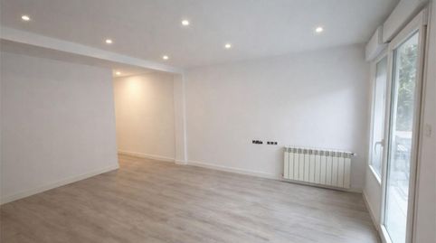 Photo 2 of Flat for sale in Calle Don Víctor Quintanar, 6, La Ería, Oviedo