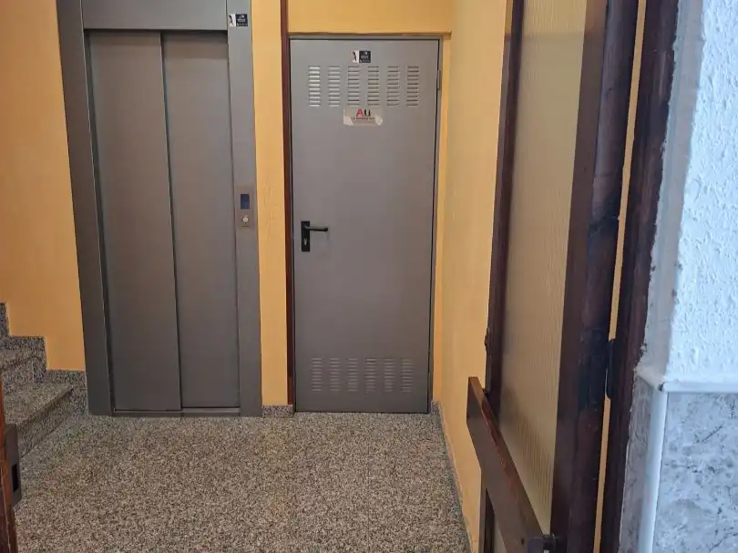 Wohnung zum Verkauf in Calle Don Víctor Quintanar, 6, La Ería Wohnung zum Verkauf in Oviedo mit Balkon
