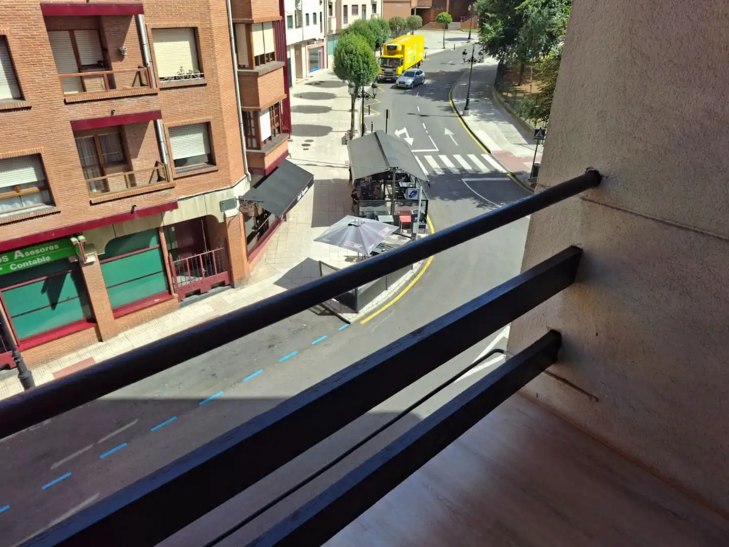 Wohnung zum Verkauf in Calle Don Víctor Quintanar, 6, La Ería Terrasse von Wohnung zum Verkauf in Oviedo mit Balkon