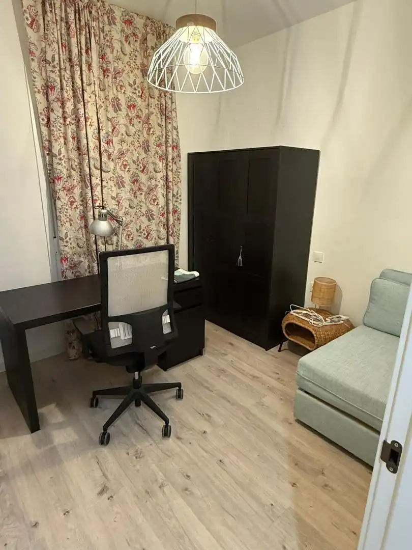 Apartament de lloguer a Meléndez Valdés, 45, Casco Antiguo Dormitori de Apartament de lloguer en Badajoz amb Aire condicionat, Calefacció i Parquet