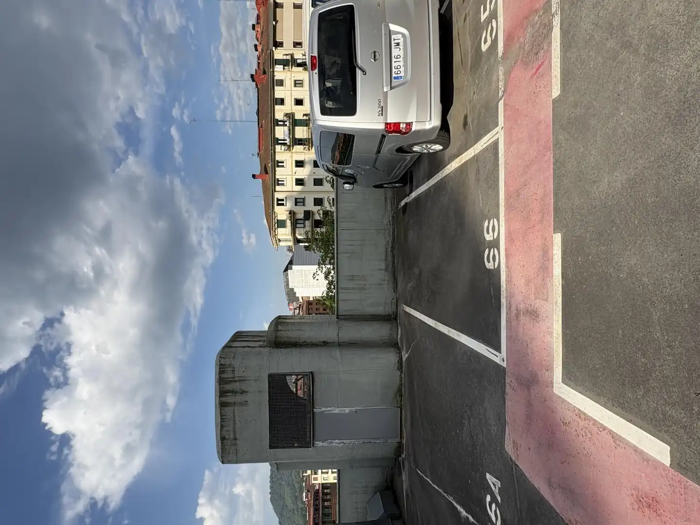 Parkplatz von Garage zur Miete in Lezo