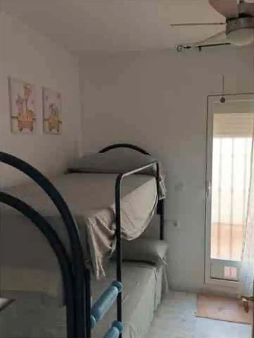 Apartamento en venta en Calahonda - Carchuna Habitación de Apartamento en venta en Motril con Terraza y Piscina