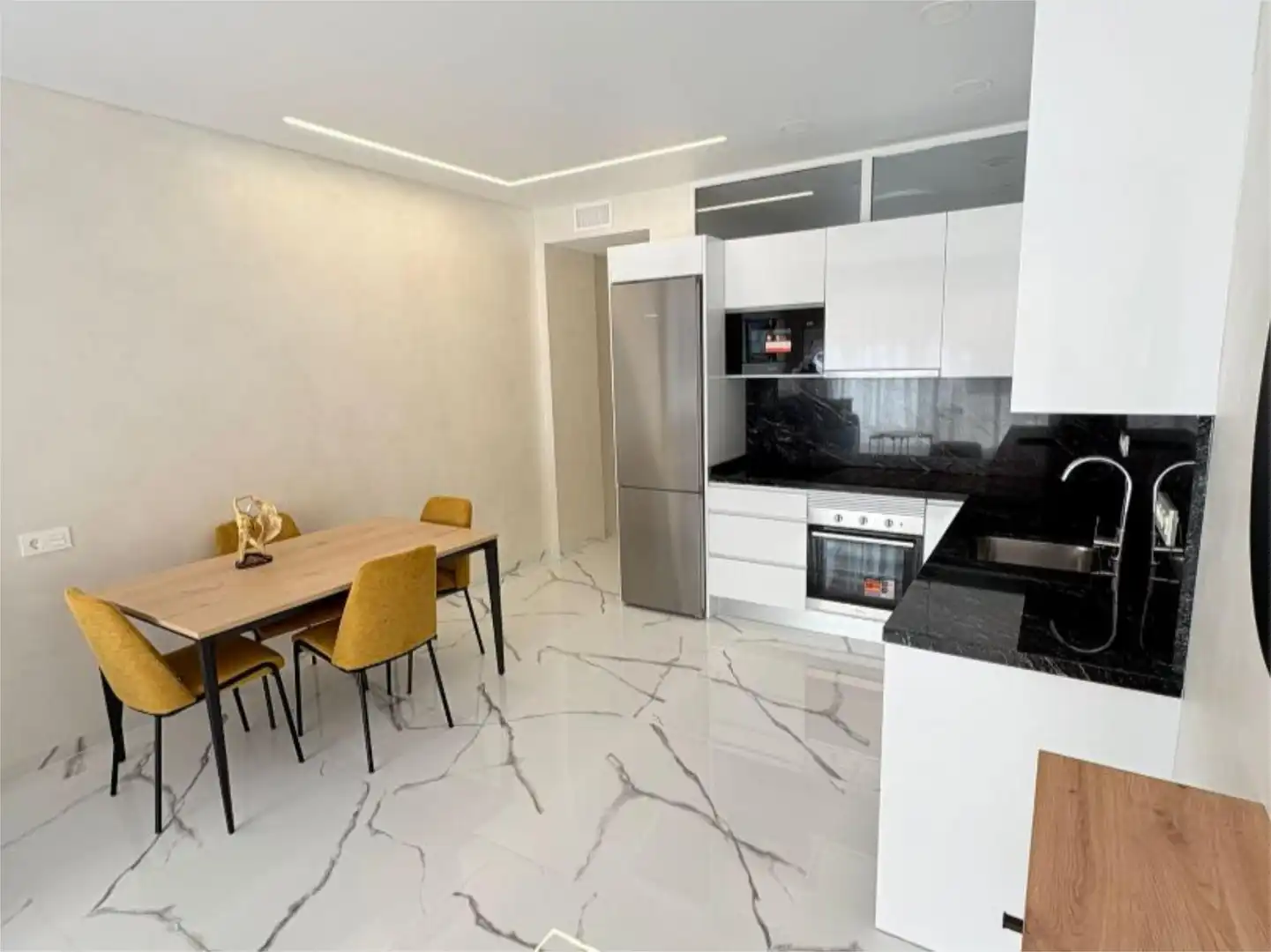 Kitchen of Flat for sale in Torrevieja  with Air Conditioner and Terrace