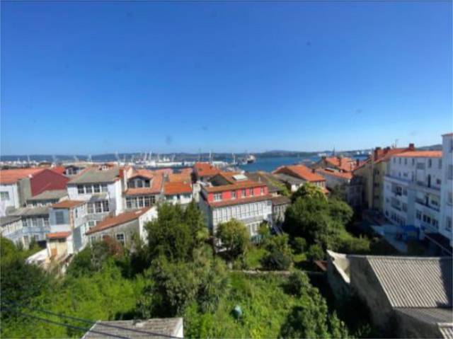 Piso en Venta en Avenida Breogán, 1 en Ferrol Vello - Puerto