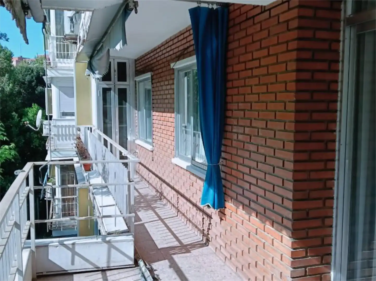 Vista exterior de Pis en venda en Alcorcón amb Calefacció, Jardí privat i Parquet
