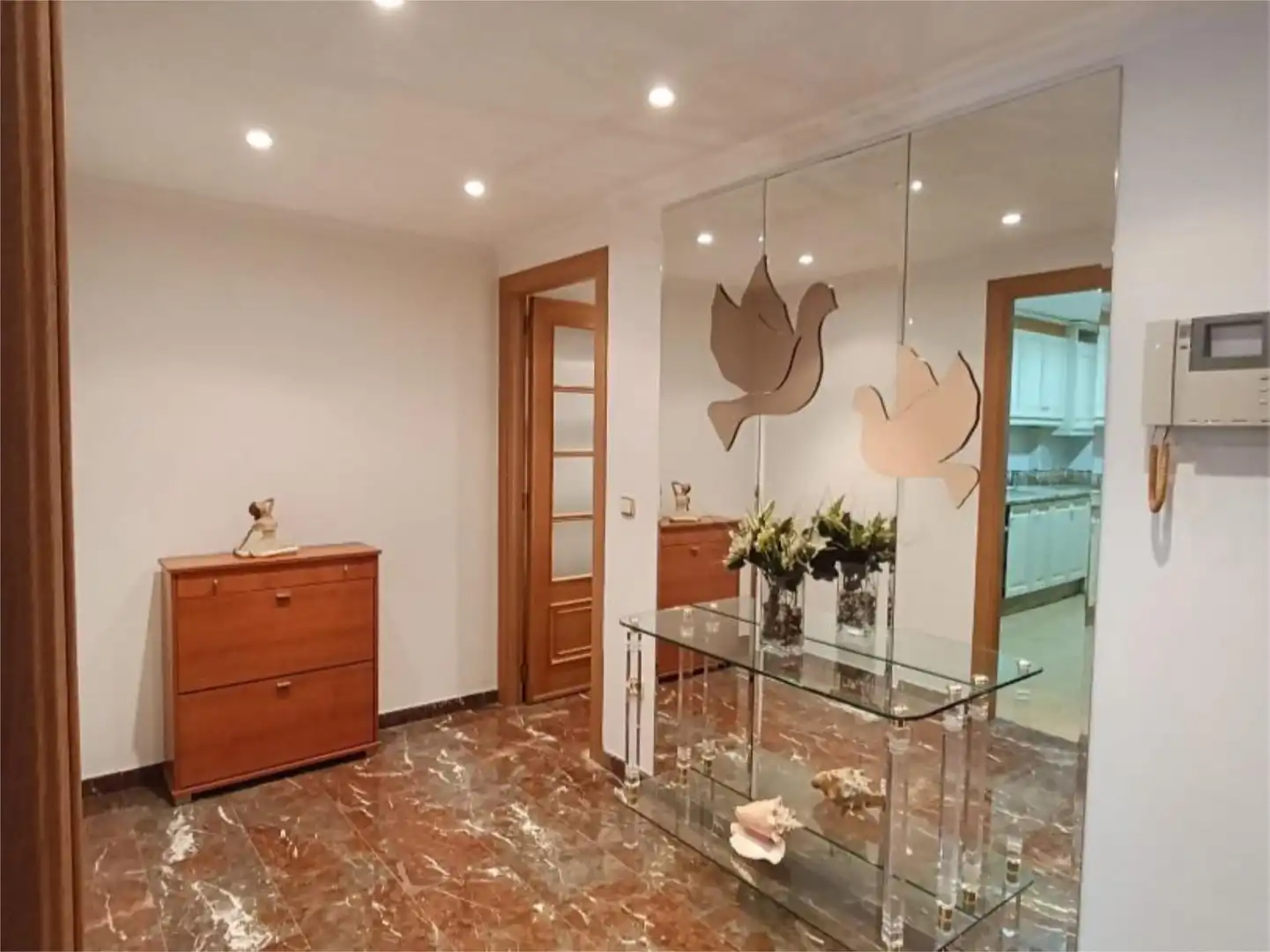 Wohnung zur Miete in  Valencia Capital mit Klimaanlage, Heizung und Möbliert