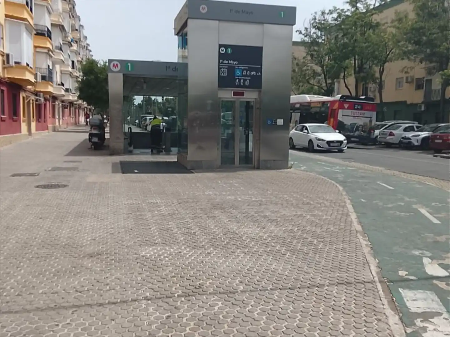 Parking of Flat for sale in Sevilla  with Air Conditioner, Terrace and Storage room