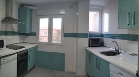 Foto 4 de Piso de alquiler en Astilleros - La Paz - Loreto - El Corte Inglés, Cádiz Capital