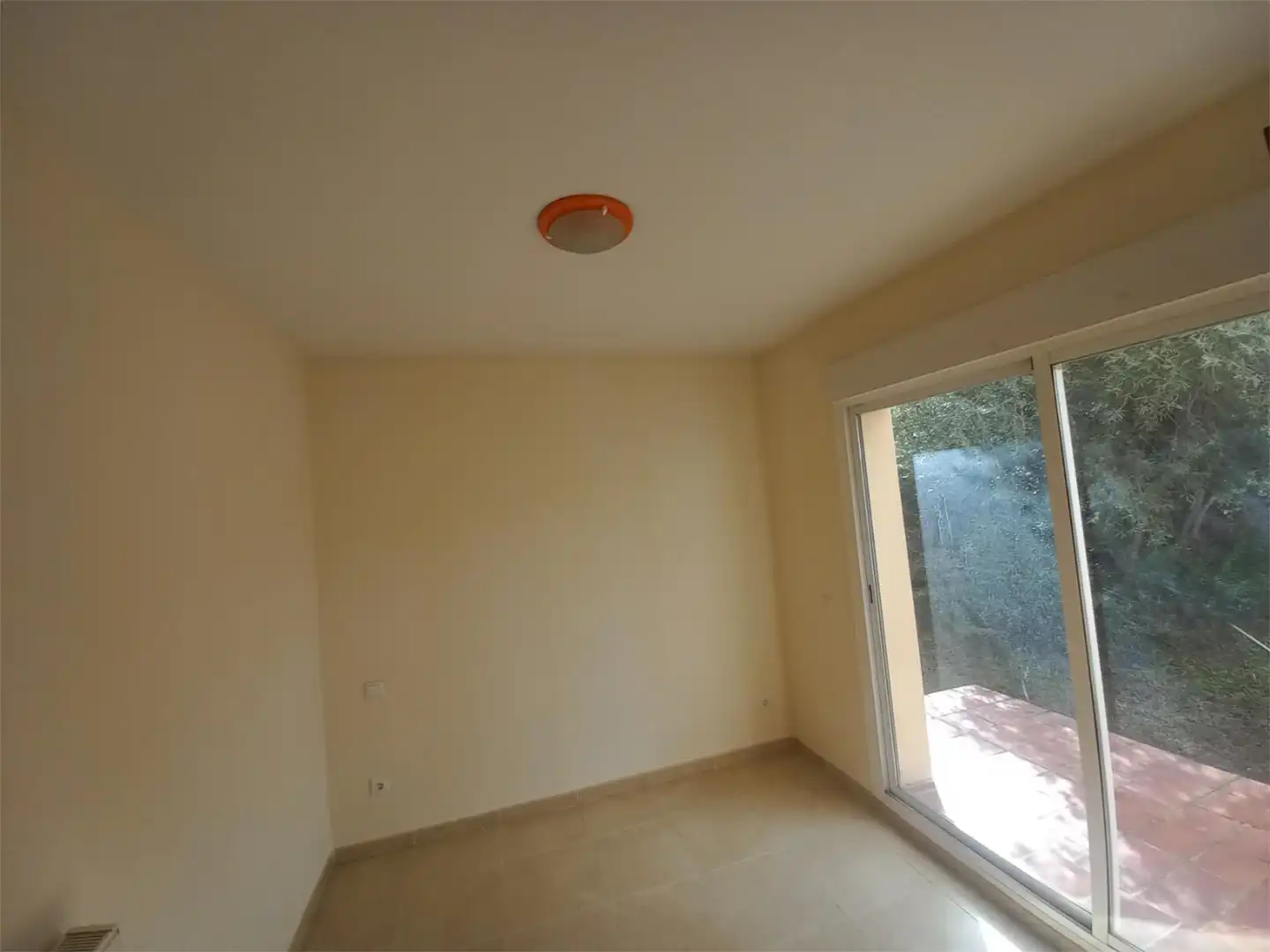 Casa o xalet en venda a Avenida de las Viñuelas, 31, Colmenar del Arroyo Dormitori de Casa o xalet en venda en Colmenar del Arroyo amb Calefacció, Jardí privat i Traster