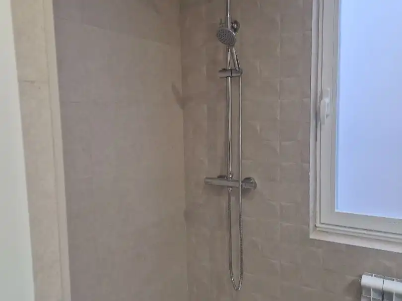 Wohnung zur Miete in Platz de la Fuente, 3, San Vicente - Las Úrsulas Badezimmer von Wohnung zur Miete in Salamanca Capital