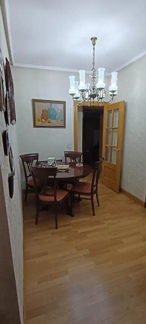 Menjador de Pis en venda en Bilbao  amb Balcó