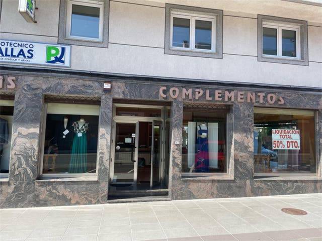 Local comercial en Alquiler en Santa Comba