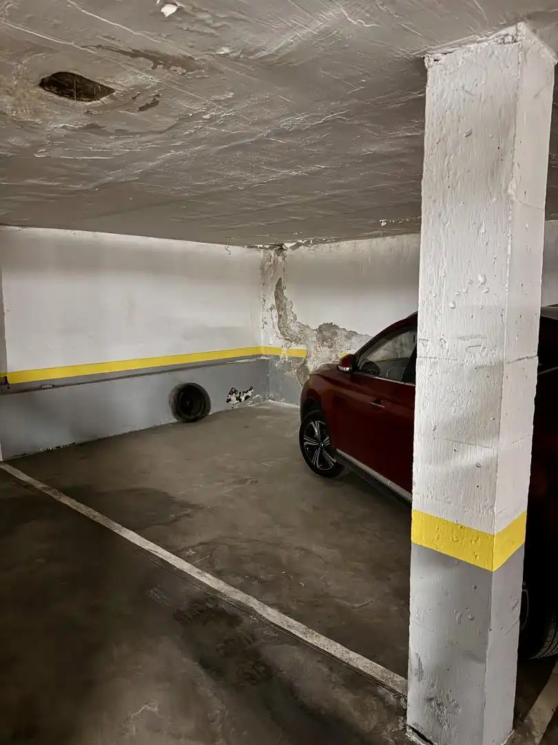 Garage for sale in Avenida del Padre Piquer, 18, Aluche Parking of Garage for sale in Madrid