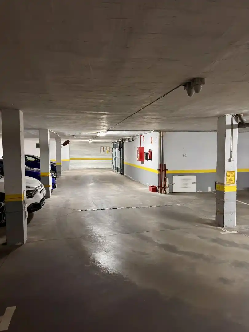 Garage for sale in Avenida del Padre Piquer, 18, Aluche Parking of Garage for sale in Madrid