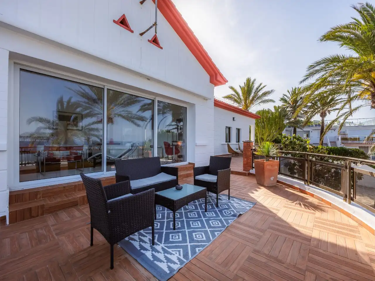 Casa o chalet de alquiler en Carretera Provincial del Barranc del Monyo, 150, Las Rotas / Les Rotes Terraza de Casa o chalet de alquiler en Dénia con Aire acondicionado, Calefacción y Jardín privado
