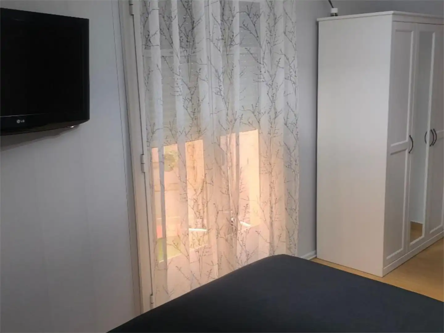 Piso en venta en Calle del Vejero, 18, Jarandilla de la Vera Habitación de Piso en venta en Jarandilla de la Vera con Calefacción, Parquet y Amueblado
