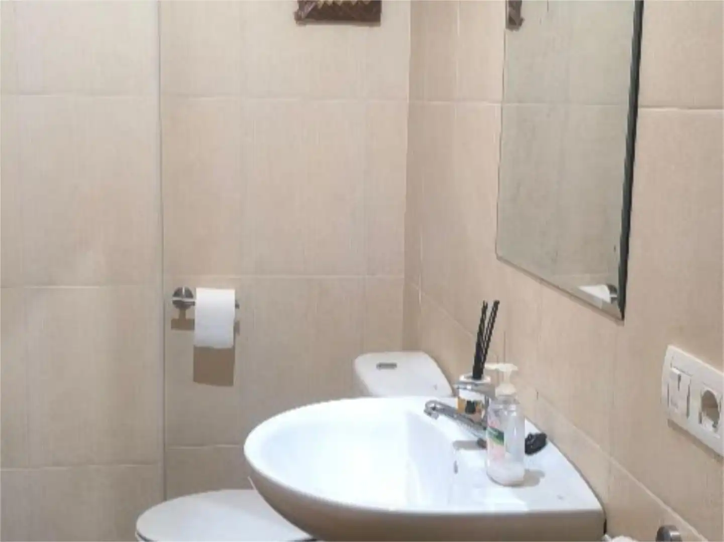 Piso en venta en Calle del Vejero, 18, Jarandilla de la Vera Baño de Piso en venta en Jarandilla de la Vera con Calefacción, Parquet y Amueblado