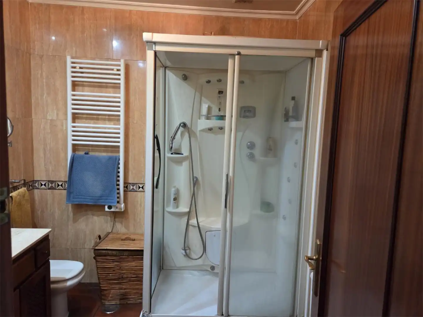 Baño de Casa adosada en venta en Lobón con Aire acondicionado, Calefacción y Terraza