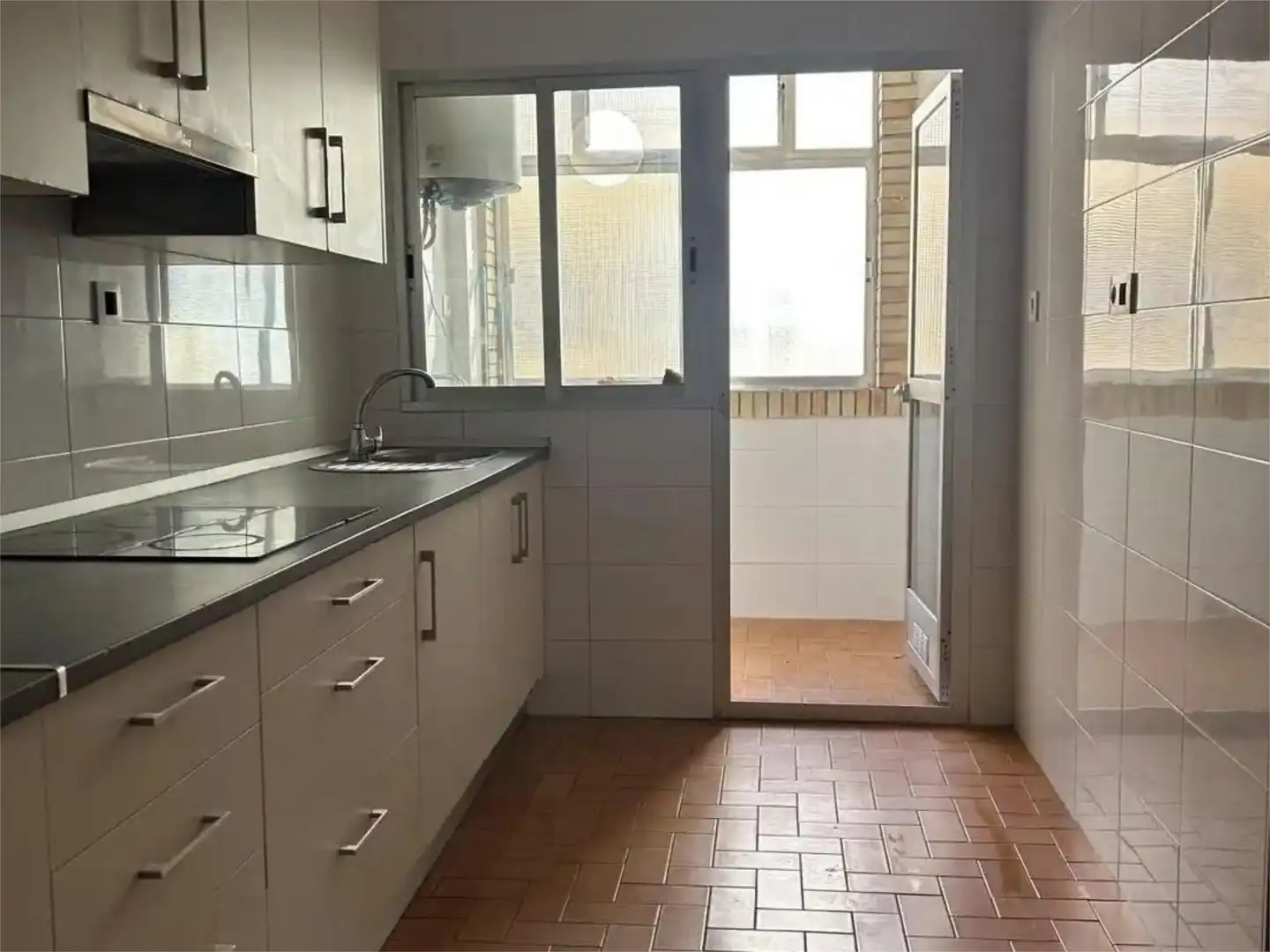 Piso en venta en Avenida de Blas Infante, 74, Nueva Andalucía
