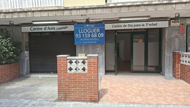 Local comercial en Alquiler en Carrer de Mollet, 18 en Castell - Poble Vell