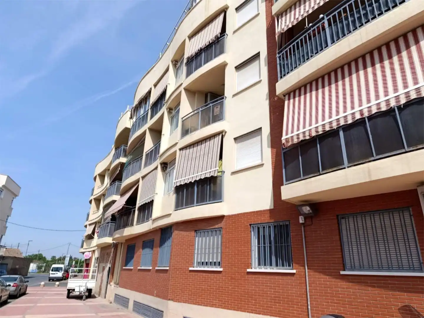 Vista exterior de Piso de alquiler en  Murcia Capital con Aire acondicionado, Terraza y Trastero
