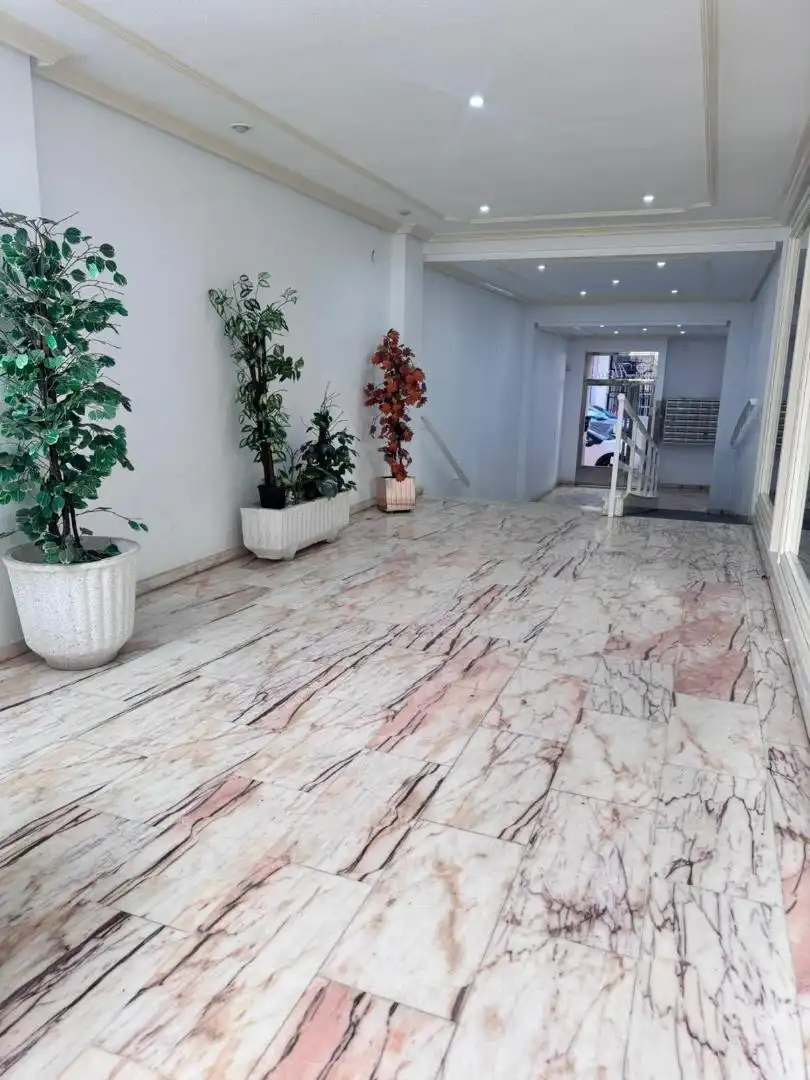 Piso de alquiler en Torrevieja con Terraza y Balcón