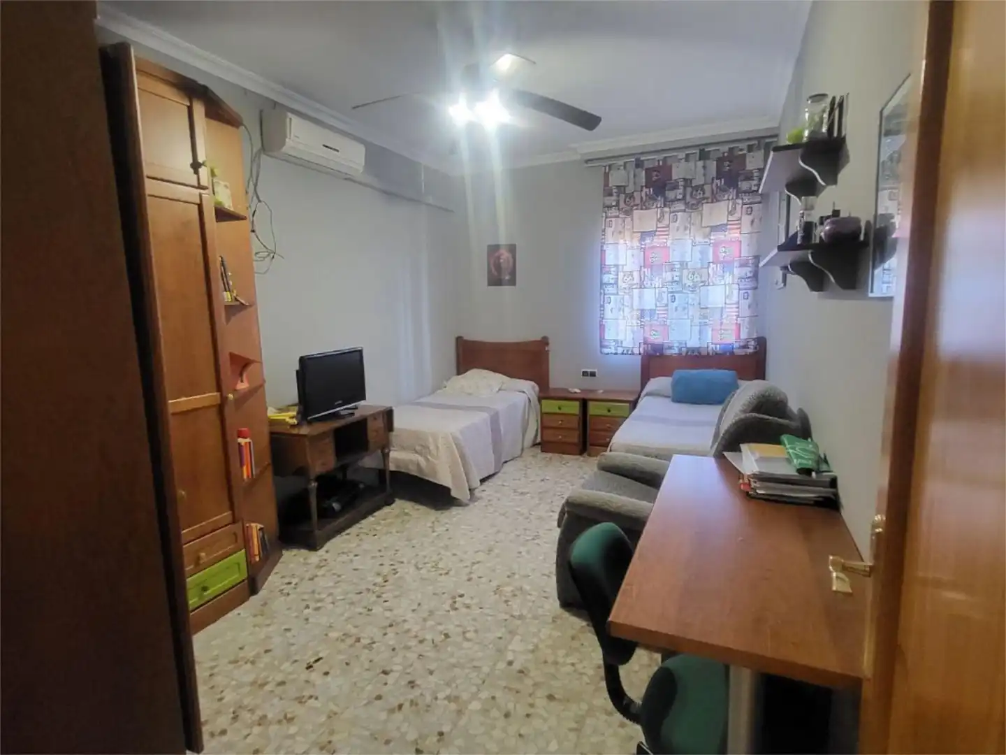 Bedroom of Detached homes for sale in  Sevilla Capital  with Air Conditioner, Terrace and Balcony