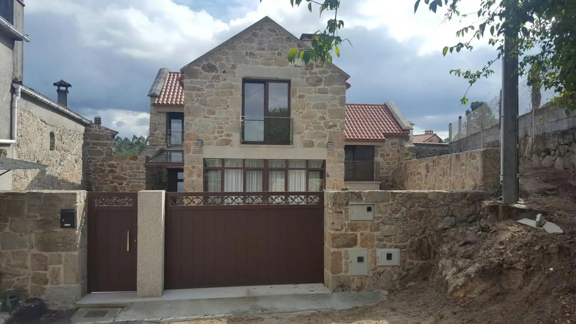 Exterior view of Houses for rent in Cuntis  with Heating, Terrace and Storage room