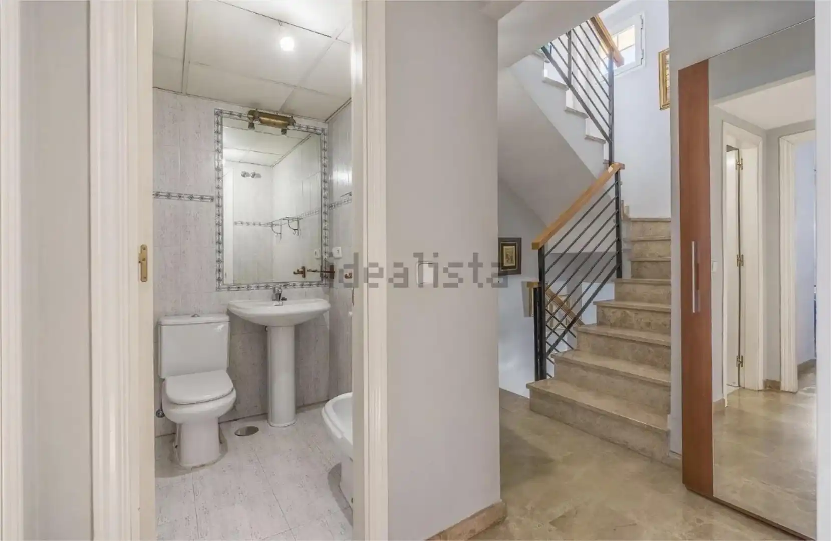 Einfamilien-Reihenhaus zum Verkauf in Calle Santiago Grisolía, 20, San Miguel Einfamilien-Reihenhaus zum Verkauf in Armilla mit Klimaanlage und Balkon