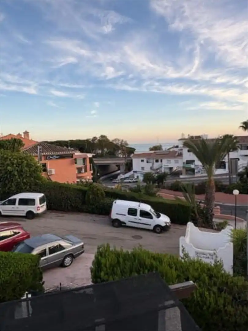 Flat for rent in Calahonda Flat for rent in Calahonda