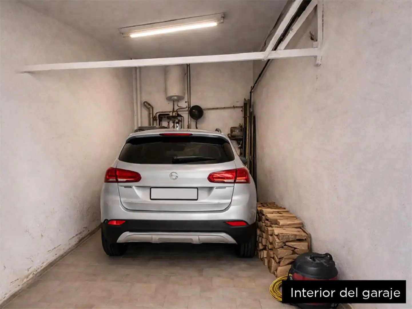 Parking of Houses for sale in Iza / Itza  with Heating, Private garden and Terrace