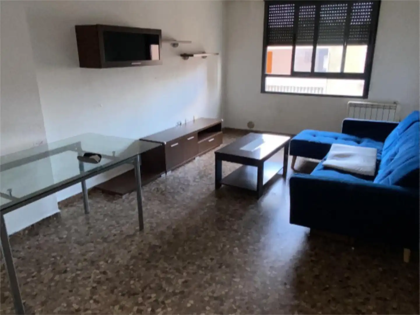Pis en venda a Calle Huesca, 29, Estadio Castalia Sala d'estar de Pis en venda en Castellón de la Plana / Castelló de la Plana amb Calefacció, Traster i Moblat