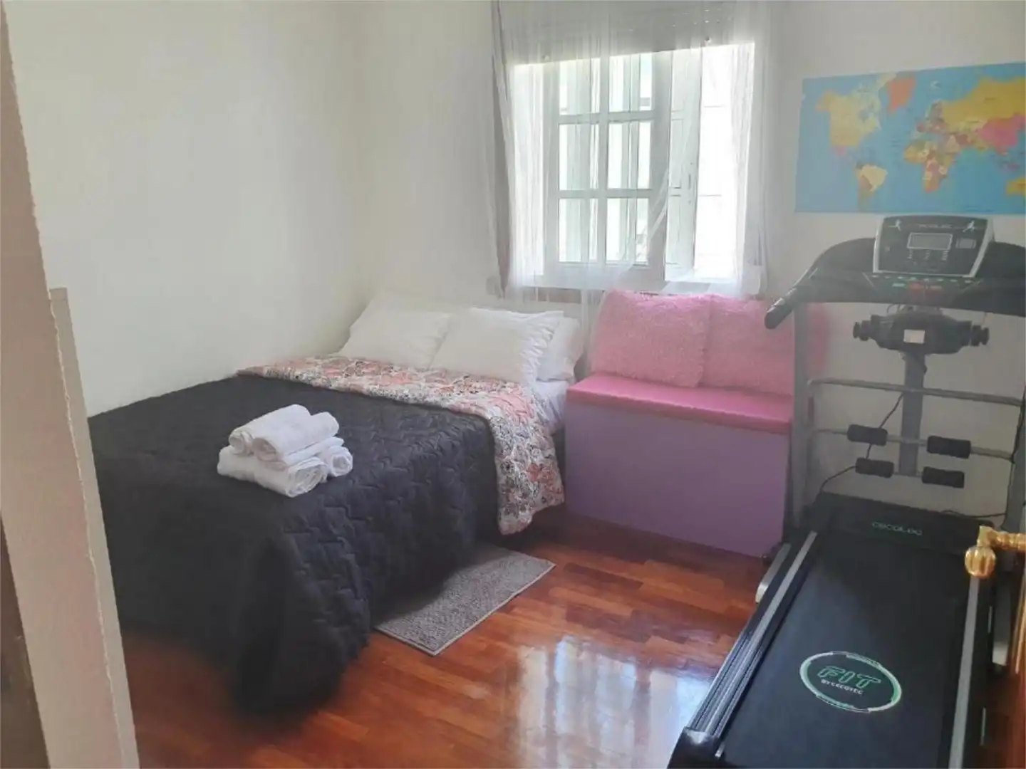 Piso en venta en Rúa Maceiras, 22, Teis Habitación de Piso en venta en Vigo con Calefacción y Amueblado