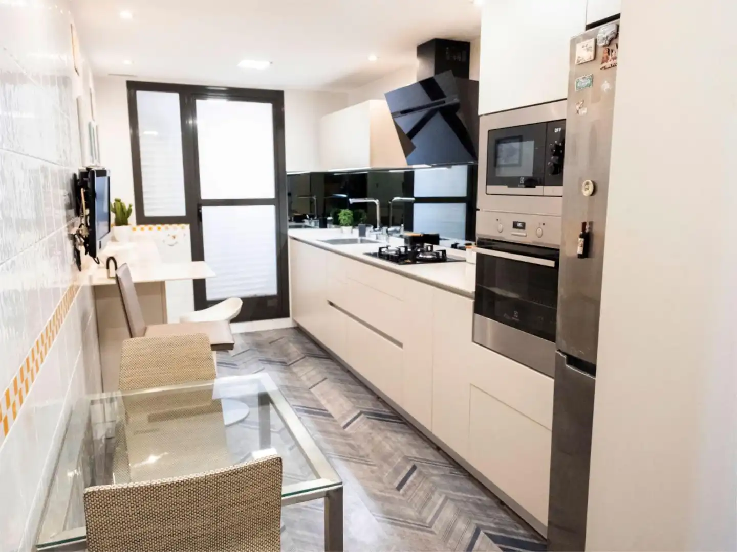 Küche von Wohnung zum Verkauf in Mairena del Aljarafe mit Klimaanlage, Terrasse und Schwimmbad