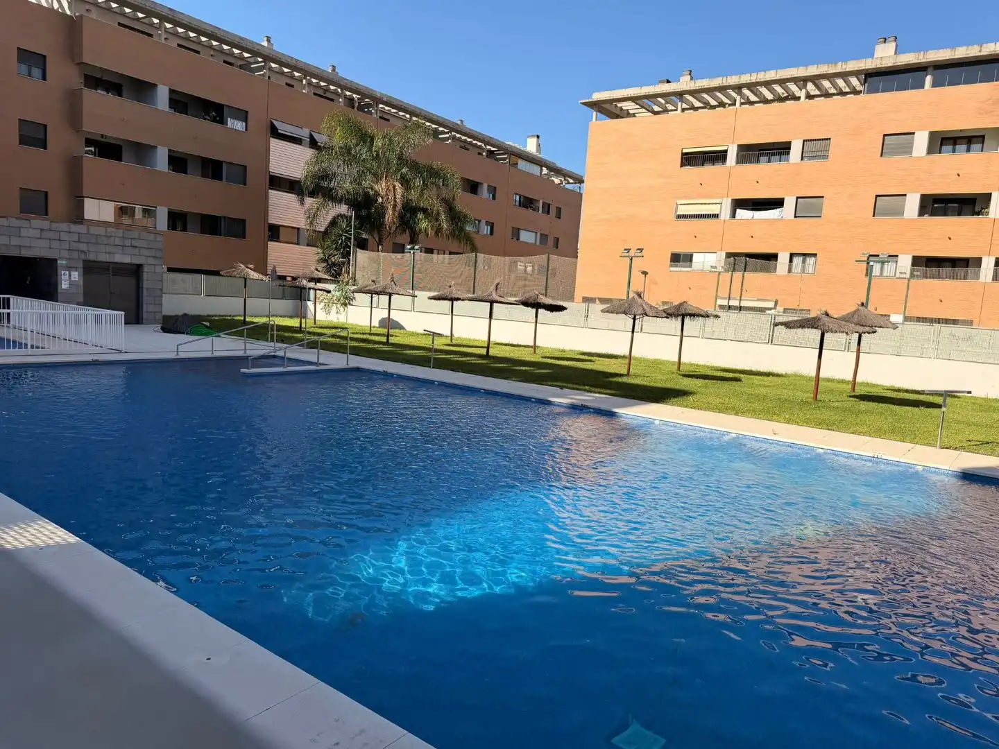 Flat for sale in Calle Sócrates, 1, Nuevo Bulevar Swimming pool of Flat for sale in Mairena del Aljarafe with Air Conditioner, Terrace and Swimming Pool