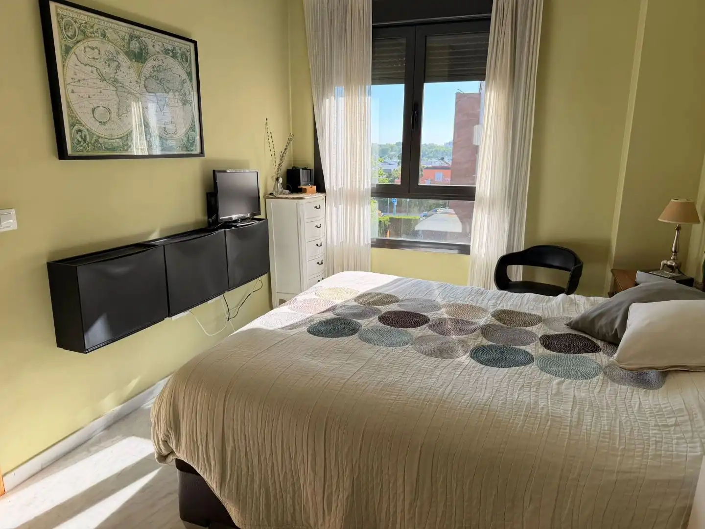 Wohnung zum Verkauf in Calle Sócrates, 1, Nuevo Bulevar Schlafzimmer von Wohnung zum Verkauf in Mairena del Aljarafe mit Klimaanlage, Terrasse und Schwimmbad