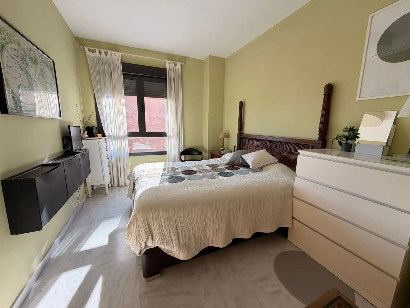 Wohnung zum Verkauf in Calle Sócrates, 1, Nuevo Bulevar Schlafzimmer von Wohnung zum Verkauf in Mairena del Aljarafe mit Klimaanlage, Terrasse und Schwimmbad