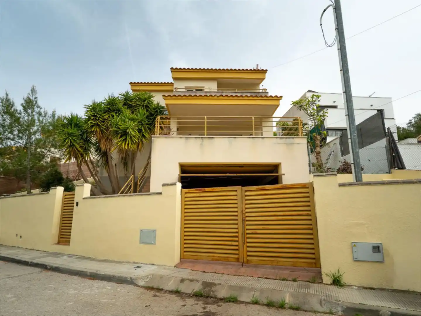 Casa o xalet en venda a Carrer Petunia, 29, Valldemar - Montmar Vista exterior de Casa o xalet en venda en Calafell amb Aire condicionat, Terrassa i Balcó