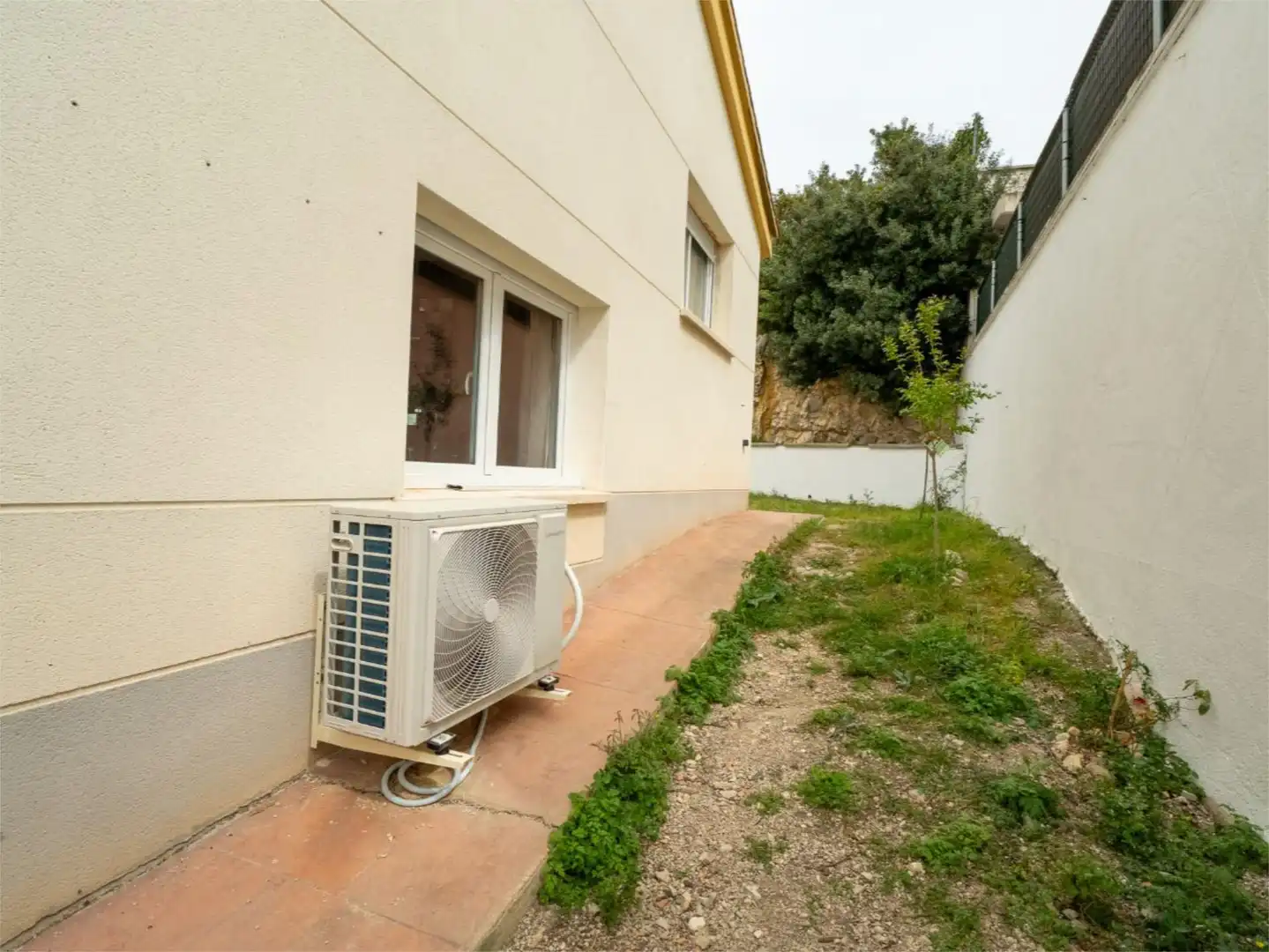Casa o xalet en venda a Carrer Petunia, 29, Valldemar - Montmar Vista exterior de Casa o xalet en venda en Calafell amb Aire condicionat, Terrassa i Balcó
