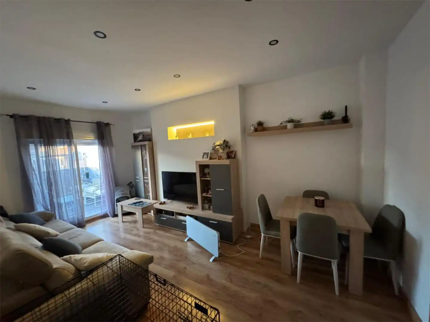 Wohnzimmer von Wohnung zur Miete in Elda mit Klimaanlage, Parkett und Terrasse