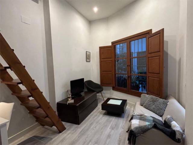 Apartamento en Alquiler en Calle Carretería, 13 en La Goleta - San Felipe Neri