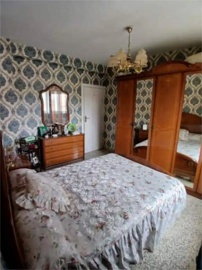 Casa o xalet en venda a Pinilla Dormitori de Casa o xalet en venda en Zamora Capital amb Jardí privat, Terrassa i Traster