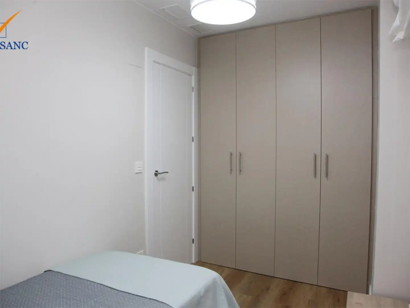 Schlafzimmer von Wohnung zum Verkauf in Tauste mit Klimaanlage, Terrasse und Balkon