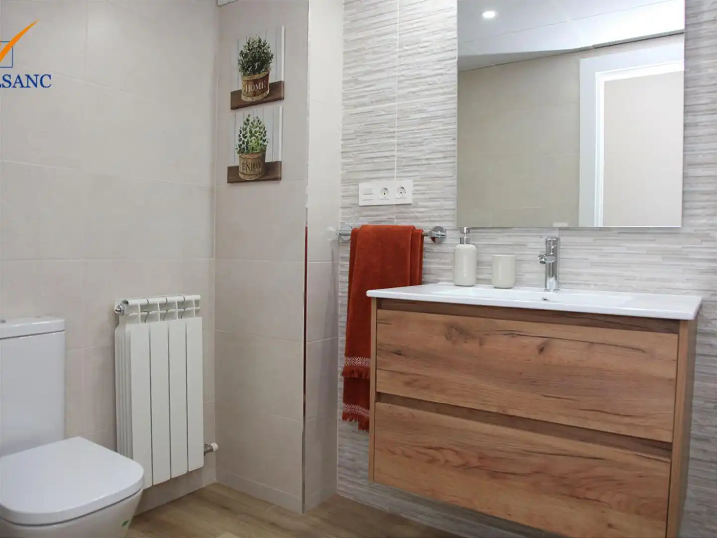 Badezimmer von Wohnung zum Verkauf in Tauste mit Klimaanlage, Terrasse und Balkon