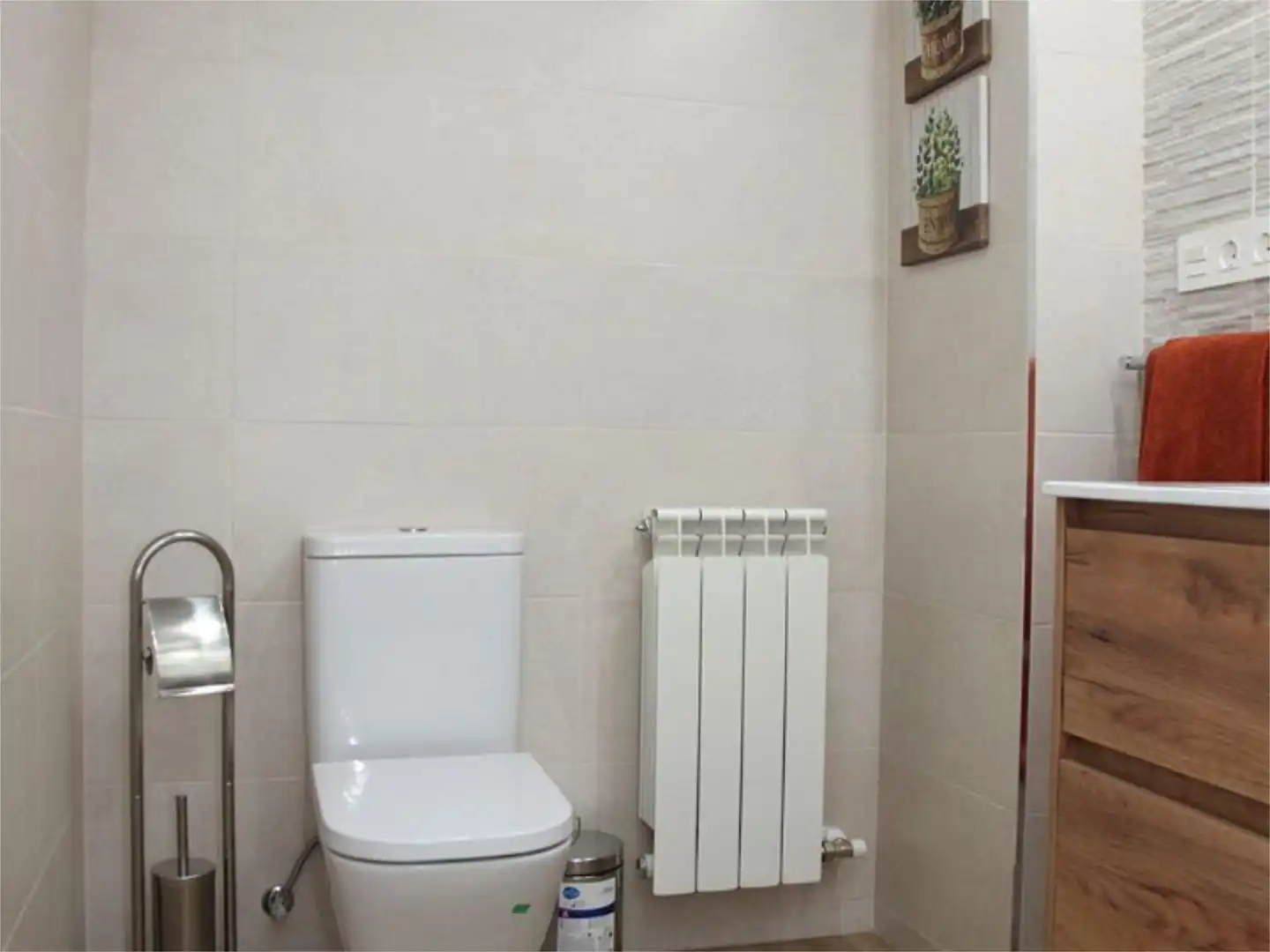Badezimmer von Wohnung zum Verkauf in Tauste mit Klimaanlage, Terrasse und Balkon