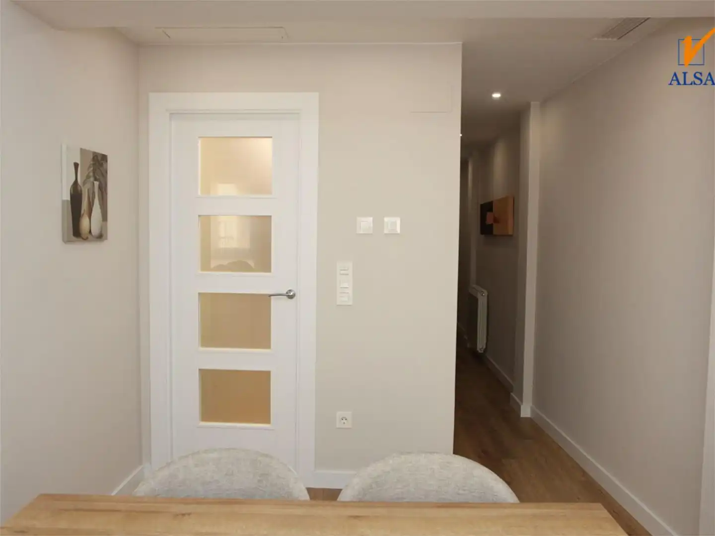 Wohnung zum Verkauf in Tauste mit Klimaanlage, Terrasse und Balkon