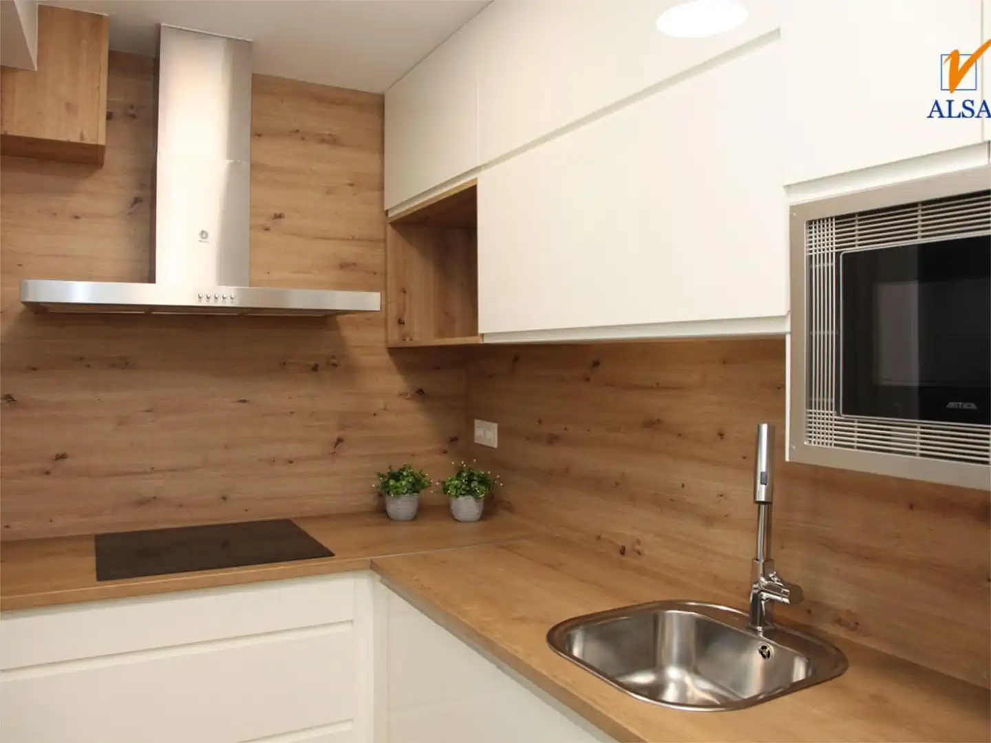 Küche von Wohnung zum Verkauf in Tauste mit Klimaanlage, Terrasse und Balkon