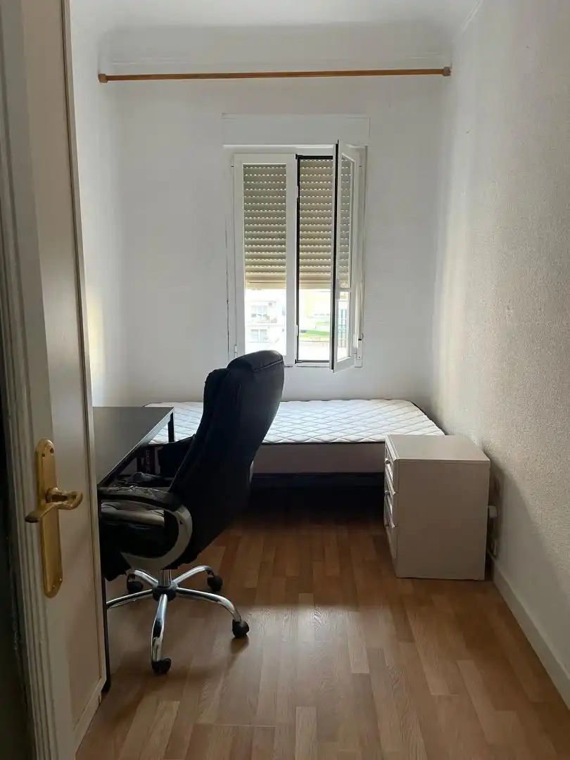 Habitación en Calle de Joaquín María López, Gaztambide Habitación de Piso para compartir en Madrid con Calefacción, Amueblado y Horno