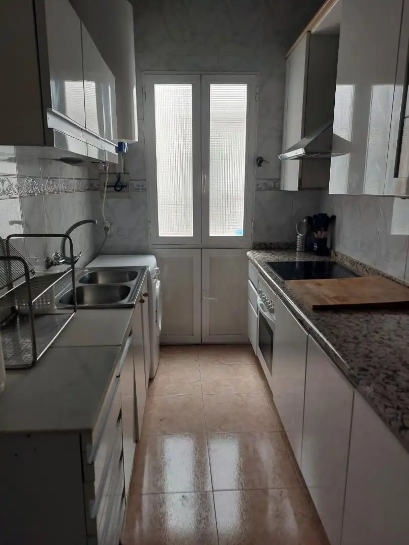 Habitación en Calle de Joaquín María López, Gaztambide Cocina de Piso para compartir en Madrid con Calefacción, Amueblado y Horno
