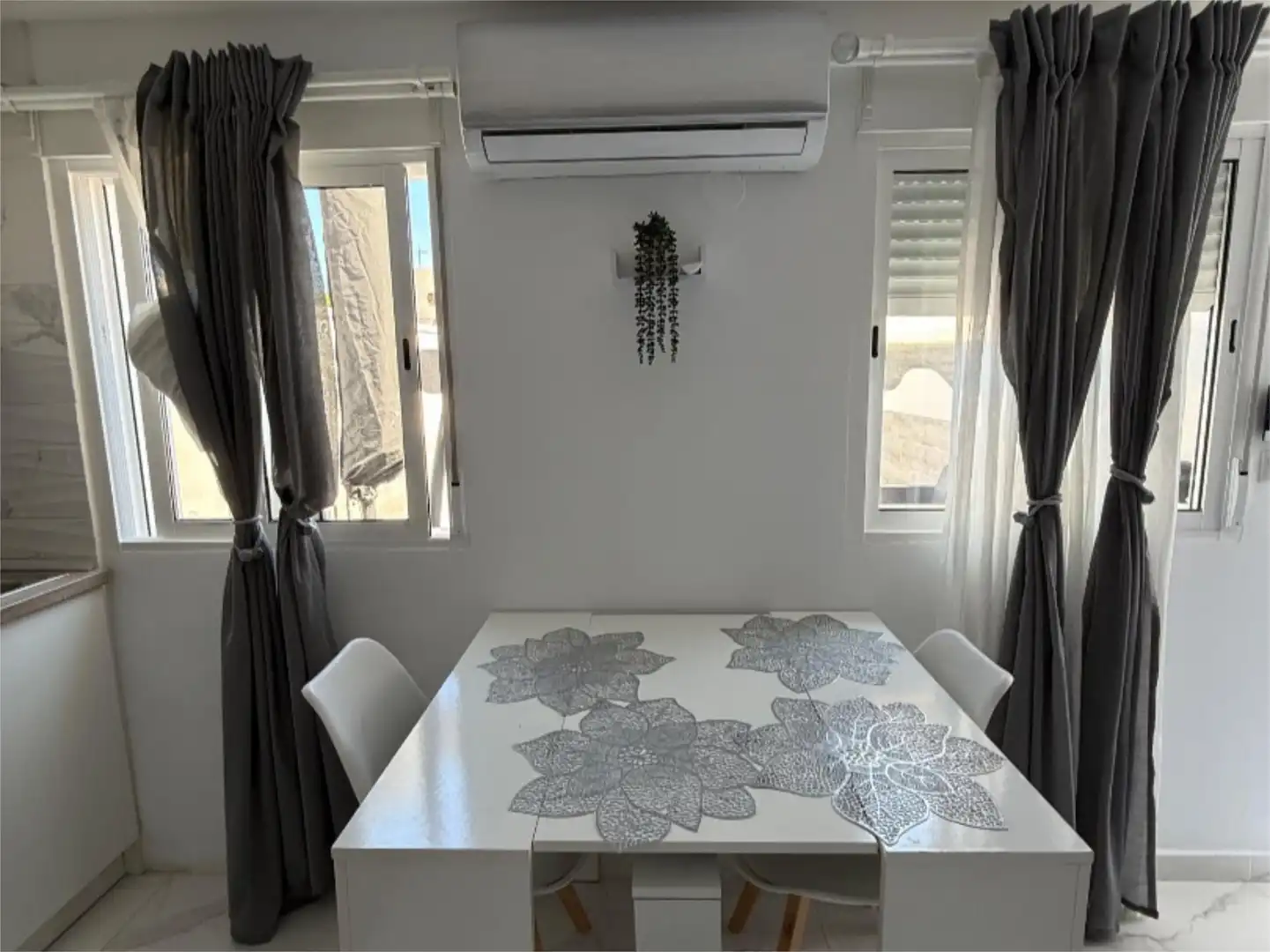 Comedor de Piso en venta en Torrevieja con Aire acondicionado, Calefacción y Jardín privado